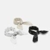 Pier One BANDANA UNISEX 3 PACK - Tuch - Black/white/beige -Pier One Verkaufsgeschäft 07b97c3020c049de90779ce451692b29