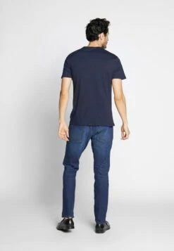 Pier One 4 PACK - T-Shirt Basic - Black/white/blue -Pier One Verkaufsgeschäft 0ca3960a59ed4451aec4ebc371a3d206