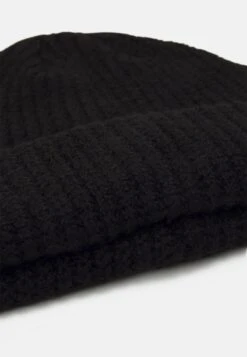 Pier One SHORT MICRO BEANIE UNISEX - Mütze - Black -Pier One Verkaufsgeschäft 0ebb65d54b0643c5908d2c2364f4ca2c
