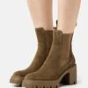 Pier One LEATHER - High Heel Stiefelette - Khaki -Pier One Verkaufsgeschäft 10d4c9e105d64d04a37d36749ce2db19