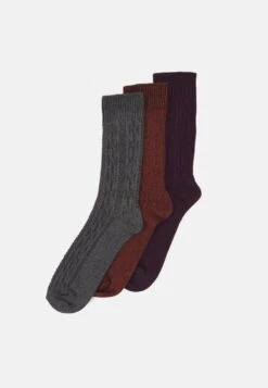 Pier One 3PACK - Socken - Dark Blue, Dark Red, White -Pier One Verkaufsgeschäft 1189c863a8cb47e6809f3af9086f140f 2