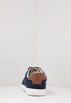 Pier One UNISEX - Sneaker Low - Dark Blue -Pier One Verkaufsgeschäft 1ac6e250906f4bbdbe8f2d4b585d53ea