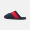 Pier One UNISEX - Hausschuh - Dark Blue/red -Pier One Verkaufsgeschäft 235bd992fafa4c2c861f165a2a5d1e04
