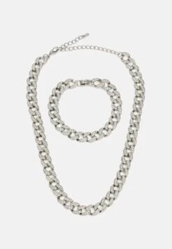 Pier One 2PACK SET - Halskette - Silver-coloured -Pier One Verkaufsgeschäft 296a5f5eb3774a348421b2255ea9ade4