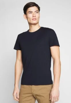 Pier One 2 PACK - T-Shirt Basic - White/dark Blue -Pier One Verkaufsgeschäft 29e824f9825c4b58be6620e83ee4ac6b