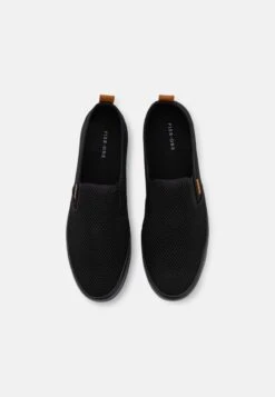 Pier One UNISEX - Slipper - Black 11 Pier One UNISEX - Slipper - Black -Pier One Verkaufsgeschäft 2abe2a963f374e4bb5bba53a0d6fd6b0