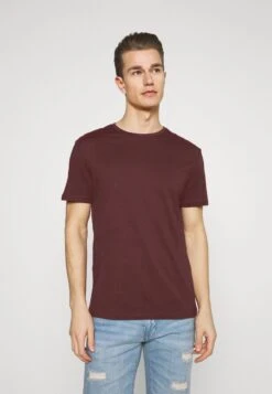 Pier One 3 PACK - T-Shirt Basic - Black/grey/bordeaux -Pier One Verkaufsgeschäft 2d6e3b91aae541ef977efb9debcd78fb