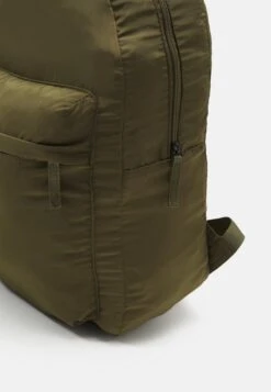 Pier One UNISEX - Tagesrucksack - Khaki -Pier One Verkaufsgeschäft 34ee2379da2740f99d6389ec9ad145f4