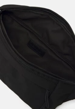 Pier One UNISEX - Gürteltasche - Black 10 Pier One UNISEX - Gürteltasche - Black -Pier One Verkaufsgeschäft 37715346814f4afcab6d23b794bf5cf6
