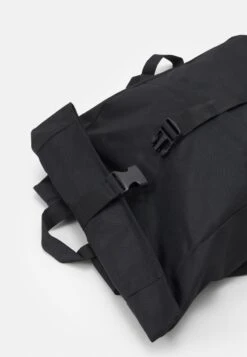 Pier One UNISEX - Tagesrucksack - Black 12 Pier One UNISEX - Tagesrucksack - Black -Pier One Verkaufsgeschäft 396510219019444ba70e7c99f3b9cae2