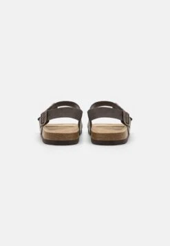 Pier One UNISEX - Riemensandalette - Dark Brown -Pier One Verkaufsgeschäft 3ab13fc8e6dd44d39a02f99a9fd8e8e2