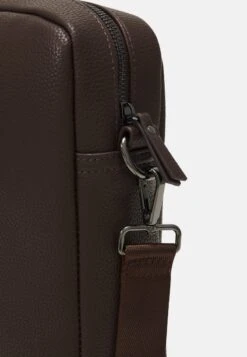 Pier One Notebooktasche - Dark Brown 11 Pier One Notebooktasche - Dark Brown -Pier One Verkaufsgeschäft 42042b196fd74712af98535879b418f6
