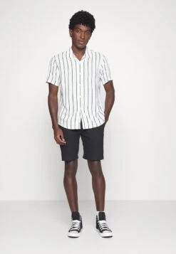 Pier One 2 PACK - Hemd - Black/white -Pier One Verkaufsgeschäft 43bf8d5300d84d19aab3f62f08ed036f