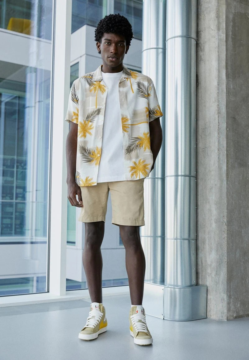 Pier One 2 PACK - Shorts - Dark Blue/tan 3 Pier One 2 PACK - Shorts - Dark Blue/tan