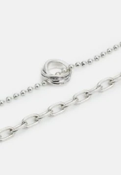Pier One UNISEX 2 PACK - Halskette - Silver-coloured -Pier One Verkaufsgeschäft 481f26665f68431c9a9b36d3328e973c