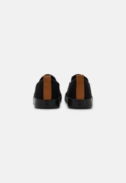 Pier One UNISEX - Slipper - Black 10 Pier One UNISEX - Slipper - Black -Pier One Verkaufsgeschäft 498de95b879f4ad0a437960998fc617e