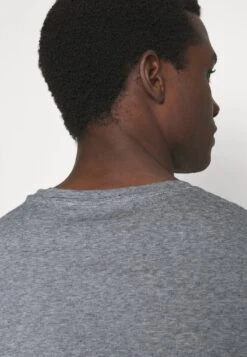 Pier One Nachtwäsche Set - Dark Blue -Pier One Verkaufsgeschäft 63fc78279d3b4f1cbb502fd296c1a02a