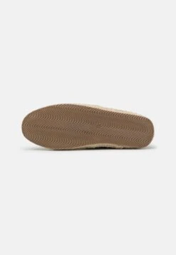 Pier One UNISEX - Espadrille - Dark Grey 12 Pier One UNISEX - Espadrille - Dark Grey -Pier One Verkaufsgeschäft 71863cc99e4e45aaa2e0b88af2a0a347