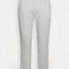 Pier One SMART PIQUEE JOGGER - Jogginghose - Light Grey 1 Pier One SMART PIQUEE JOGGER - Jogginghose - Light Grey -Pier One Verkaufsgeschäft 80424a62dd2f4d1ab19a5297a41009fa 1