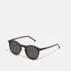Pier One UNISEX - Sonnenbrille - Black 2 Pier One UNISEX - Sonnenbrille - Black -Pier One Verkaufsgeschäft 8988ea5b134d48428a697f3e92a59f12 1