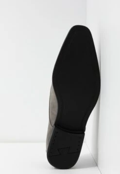 Pier One Business-Schnürer - Grey 12 Pier One Business-Schnürer - Grey -Pier One Verkaufsgeschäft 9b9a15abc5c549fc975b6d6e0e5f54dc