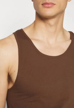 Pier One 3PCK SKIN TONE RIB VEST - Unterhemd/-shirt - Brown 12 Pier One 3PCK SKIN TONE RIB VEST - Unterhemd/-shirt - Brown -Pier One Verkaufsgeschäft 9f31fc2f68bd4a4785af045b430b1d83