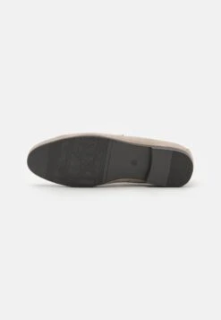 Pier One Slipper - Grey 12 Pier One Slipper - Grey -Pier One Verkaufsgeschäft a3f4ed5af70e4e80a3266a1377fea688