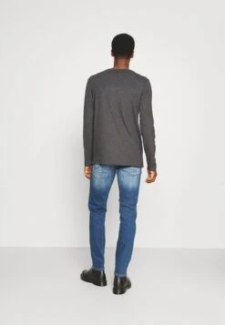 Pier One 2 PACK - Langarmshirt - Dark Grey/black -Pier One Verkaufsgeschäft a601e52fa7974b079f93b858d4b782ec