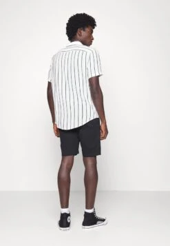 Pier One 2 PACK - Hemd - Black/white -Pier One Verkaufsgeschäft a68cb2ff17104e928d6a0c4cb305d53e