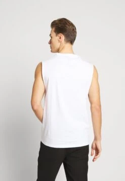 Pier One 3 PACK - T-Shirt Basic - Grey/white/black -Pier One Verkaufsgeschäft a9eda1483b324f9bb5e5f44f95d5a2f7