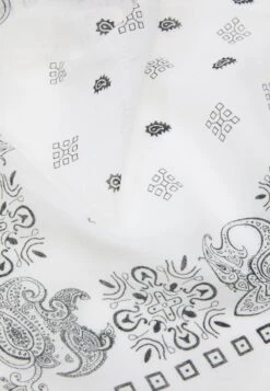 Pier One BANDANA UNISEX 3 PACK - Tuch - Black/white/beige -Pier One Verkaufsgeschäft b791886bd9ff4865ae6cbdcc2643fac0