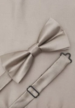 Pier One SET - Einstecktuch - Stone -Pier One Verkaufsgeschäft c079acf21d984f87a5a118594b813079