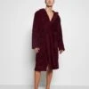 Pier One Bademantel - Bordeaux 2 Pier One Bademantel - Bordeaux -Pier One Verkaufsgeschäft c3b907b1cf5d413f945425f26e4d656d