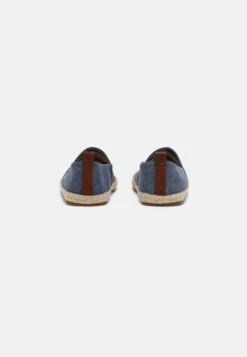 Pier One RENA ESPADRILLE UNISEX - Espadrille - Blue -Pier One Verkaufsgeschäft c59a3b2dc1ad4928b1cd0b14e0ba2e6e