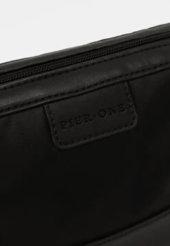 Pier One Kosmetiktasche - 802 - Black -Pier One Verkaufsgeschäft cf12d478a183443c857f16359a1e1e13