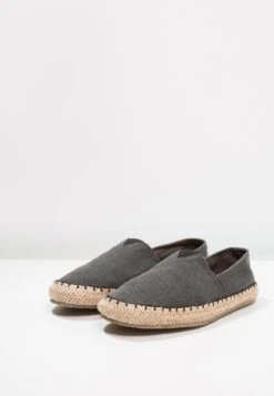 Pier One Espadrille - Grey 10 Pier One Espadrille - Grey -Pier One Verkaufsgeschäft d3f6d93cf6a84c038fa1e85511b70aa4