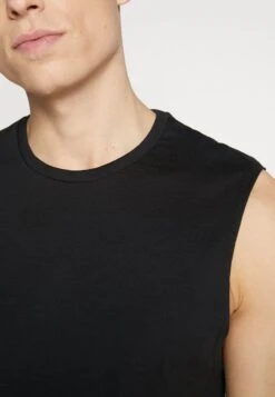 Pier One 2 PACK - Top - White/black -Pier One Verkaufsgeschäft dc3f4615d1fa4eeda6287261545b3aa8