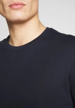 Pier One 2 PACK - T-Shirt Basic - White/dark Blue -Pier One Verkaufsgeschäft de6827f8d2cf4a2c856d09a9d7f8109d