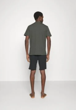 Pier One Nachtwäsche Set - Black/khaki 10 Pier One Nachtwäsche Set - Black/khaki -Pier One Verkaufsgeschäft dff8d64f5dae430fbf7661fdfb51e125