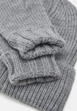 Pier One SET - Mütze - Grey 11 Pier One SET - Mütze - Grey -Pier One Verkaufsgeschäft e50e53f6a53e4867a382c1ae80f58312