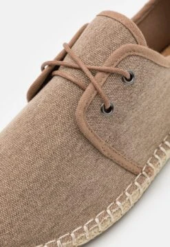 Pier One Sportlicher Schnürer - Beige -Pier One Verkaufsgeschäft e9c745a0841d4600ba523faac59256d6