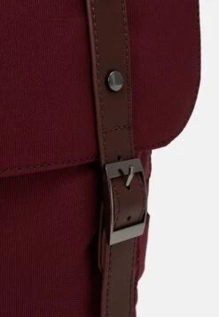 Pier One UNISEX - Tagesrucksack - Bordeaux -Pier One Verkaufsgeschäft edf7b0db4a184ebba8c9f41a63dc0194