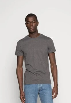 Pier One 3 PACK - T-Shirt Basic - Black/grey/green -Pier One Verkaufsgeschäft ee89d58fc61140e19ce307b0b3b5e4cf