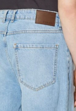 Pier One DISTRESS ON KNEES - Jeans Relaxed Fit - Light Blue Denim 11 Pier One DISTRESS ON KNEES - Jeans Relaxed Fit - Light Blue Denim -Pier One Verkaufsgeschäft ef0878bf5af4400aa54a42825fa794da