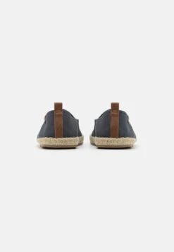 Pier One UNISEX - Espadrille - Dark Grey 10 Pier One UNISEX - Espadrille - Dark Grey -Pier One Verkaufsgeschäft f42f2547f3174953925ae2af649d0ca0