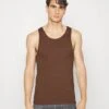 Pier One 3PCK SKIN TONE RIB VEST - Unterhemd/-shirt - Brown 2 Pier One 3PCK SKIN TONE RIB VEST - Unterhemd/-shirt - Brown -Pier One Verkaufsgeschäft f831edf05e5a4b6e8d217ba9609b95d2
